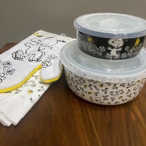 NEW Peanuts Snoopy 5 piece set